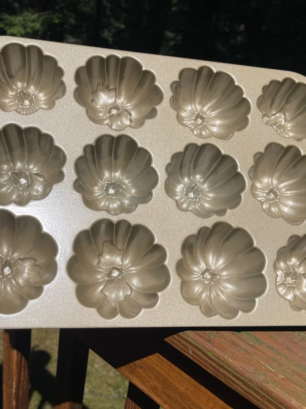 Nordic Ware Pumpkin Patch Pan. 6 cups -12 Pumpkin Cakes - NEW!
